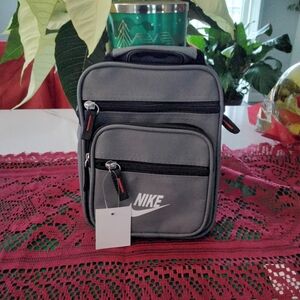Nike Black and Gray Men's Toiletry Bag